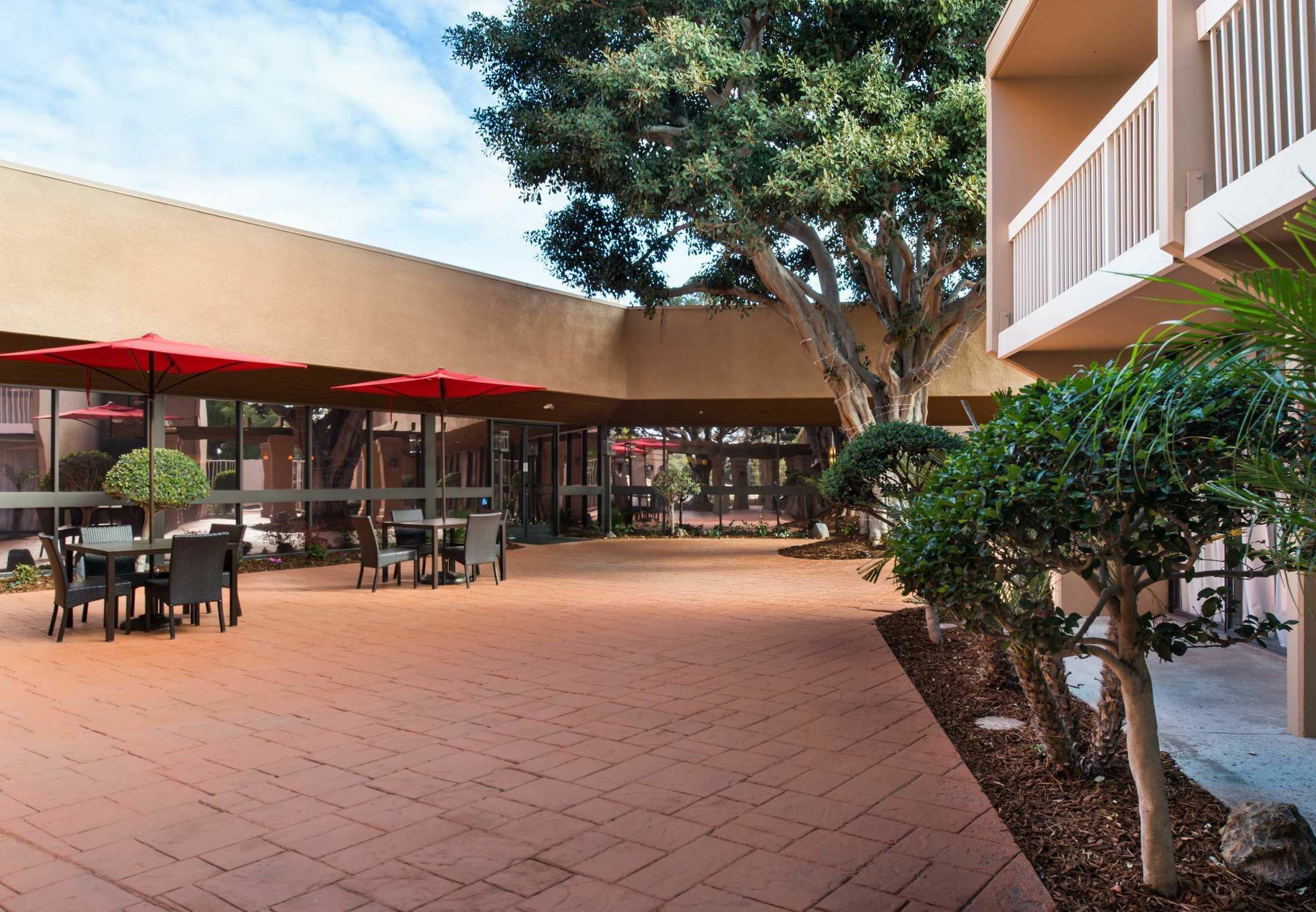 Hotel Courtyard By Marriott Oxnard/Ventura Exterior foto